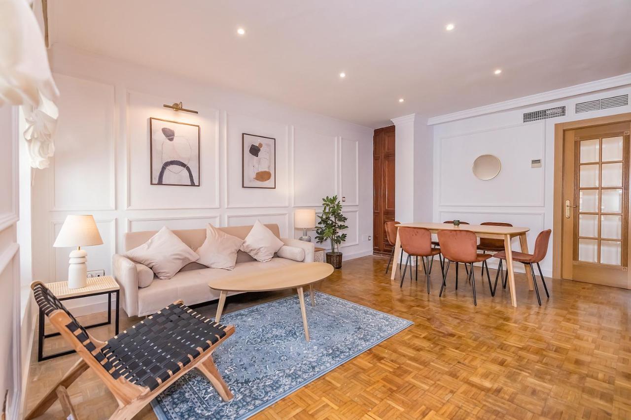 Bhost- Especeria Historic Center Apartment Malaga Bagian luar foto