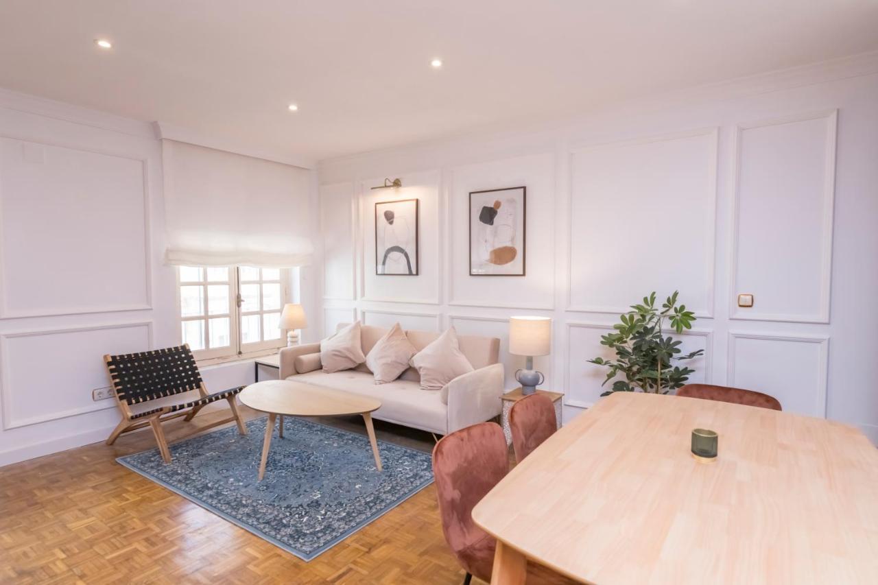 Bhost- Especeria Historic Center Apartment Malaga Bagian luar foto
