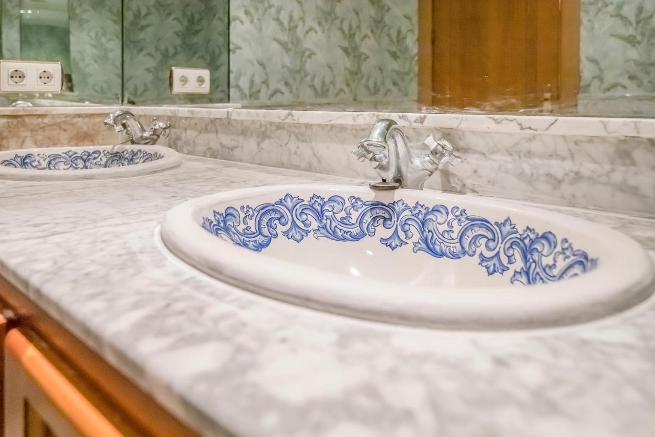Bhost- Especeria Historic Center Apartment Malaga Bagian luar foto
